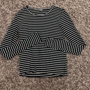 Striped long sleeve shirt (black & white)